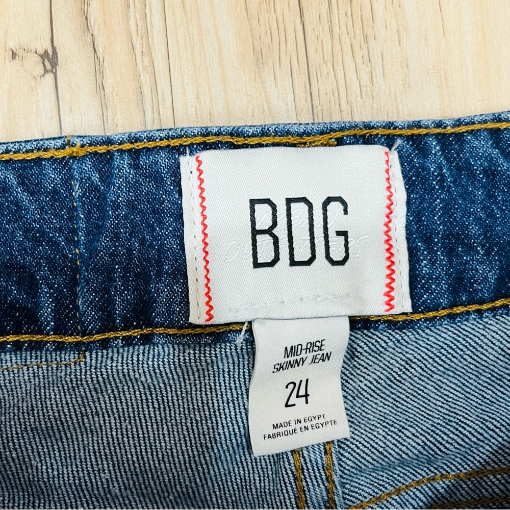 BDG urban outfitters mid rise skinny jeans size 24 - Picture 3 of 6